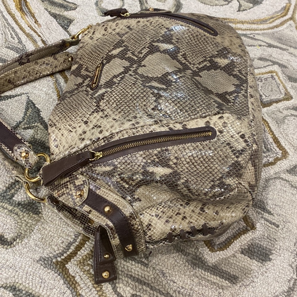 ๐ Cynthia Rowley brown creme x large snakeskin leather satchel bag ๐ - Picture 6 of 14